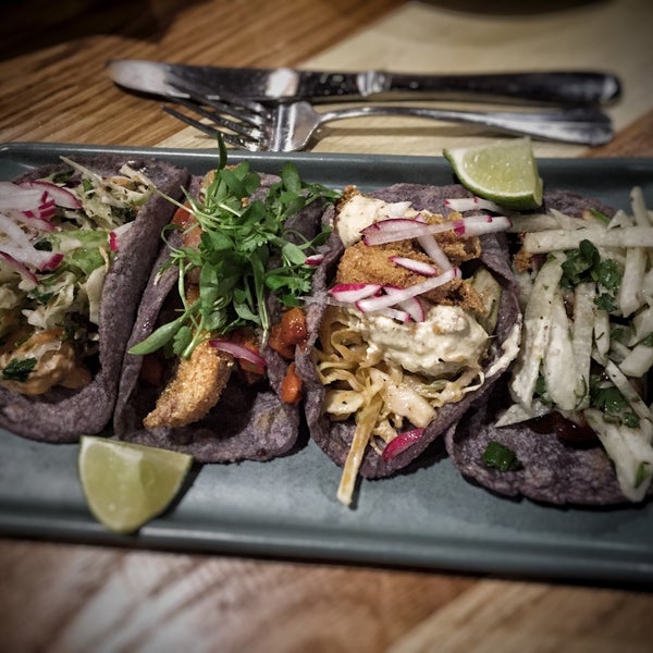 Das Foto wurde bei Babalu Tapas &amp; Tacos von Andi R. am 7/14/2015 aufgenommen