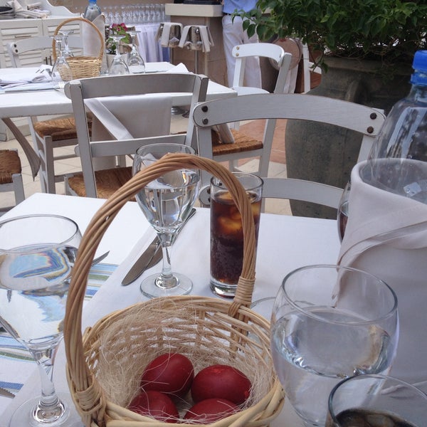 Foto scattata a Elia Greek Restaurant da menelaos k. il 5/5/2013