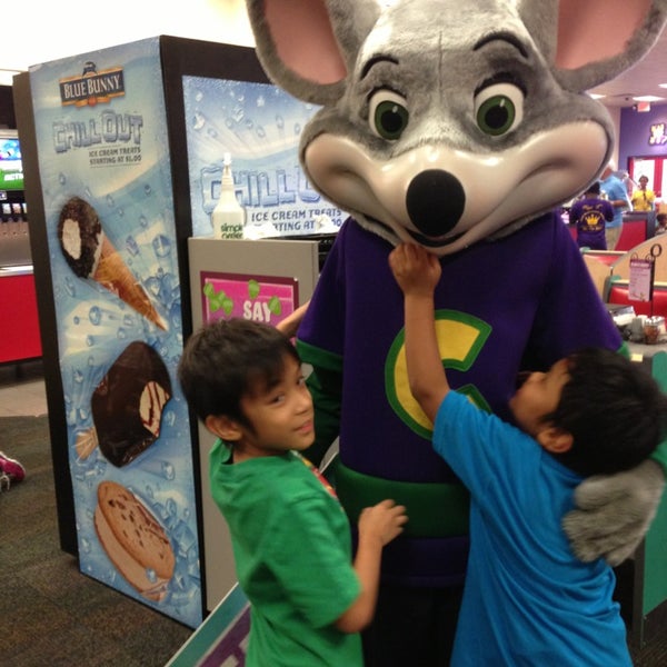 Chuck E. Cheese 3141 Silverlake Village Dr.