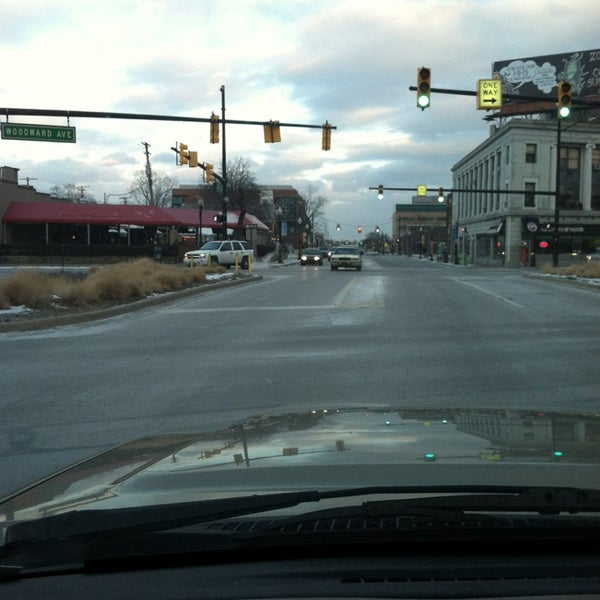 1/22/2013 tarihinde Scott P.ziyaretçi tarafından Downtown Ferndale'de çekilen fotoğraf