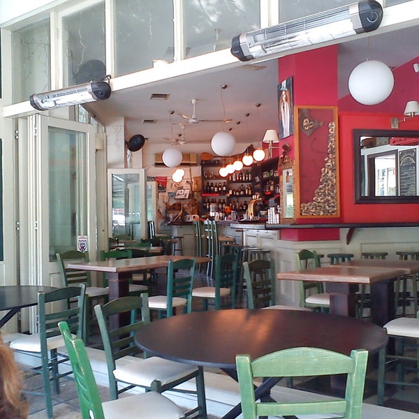 meze bar   στην Άνω πόλη της Θεσσαλονίκης
