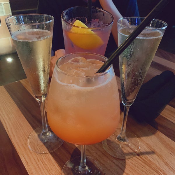 Photo taken at BJ&#39;s Restaurant &amp; Brewhouse by Pink P. on 8/7/2019