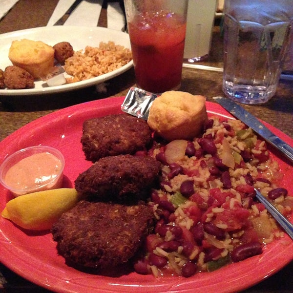 Photo taken at Gulf Shore Restaurant &amp; Grill by Heidi G. on 4/21/2013