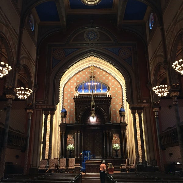 Снимок сделан в Central Synagogue пользователем Pavana T. 9/7/2016