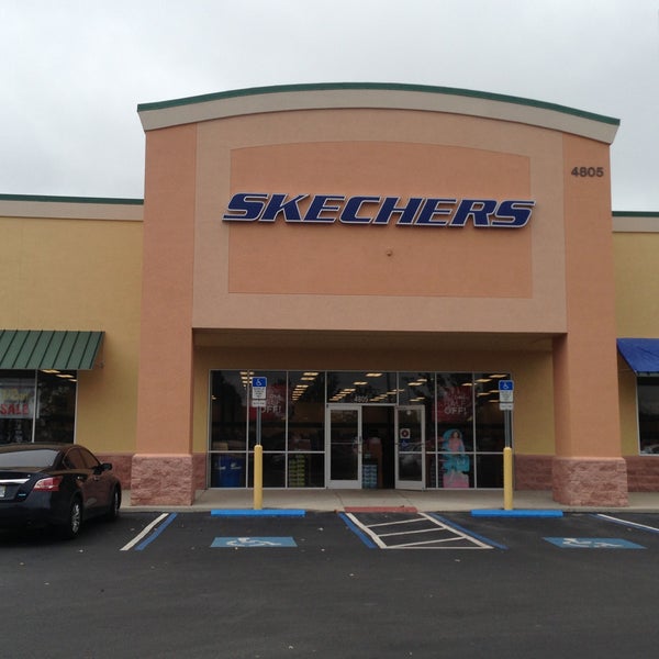 SKECHERS Warehouse Outlet - 1 tip from 