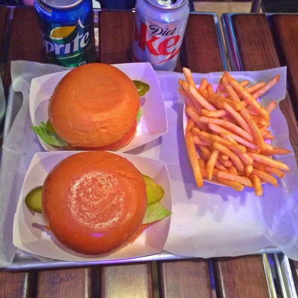 Foto diambil di My House Burgers &amp; Shakes oleh Seher B. pada 10/10/2014