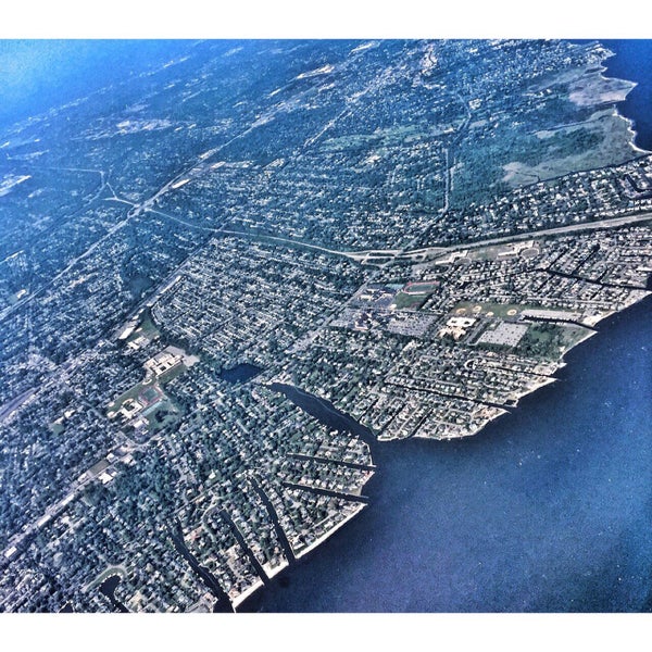 รูปภาพถ่ายที่ ท่าอากาศยานนานาชาติจอห์น เอฟ. เคนเนดี (JFK) โดย Seher B. เมื่อ 6/8/2015