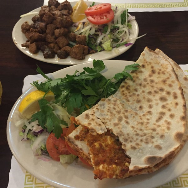 1/12/2016 tarihinde Seher B.ziyaretçi tarafından Beyti Turkish Kebab'de çekilen fotoğraf