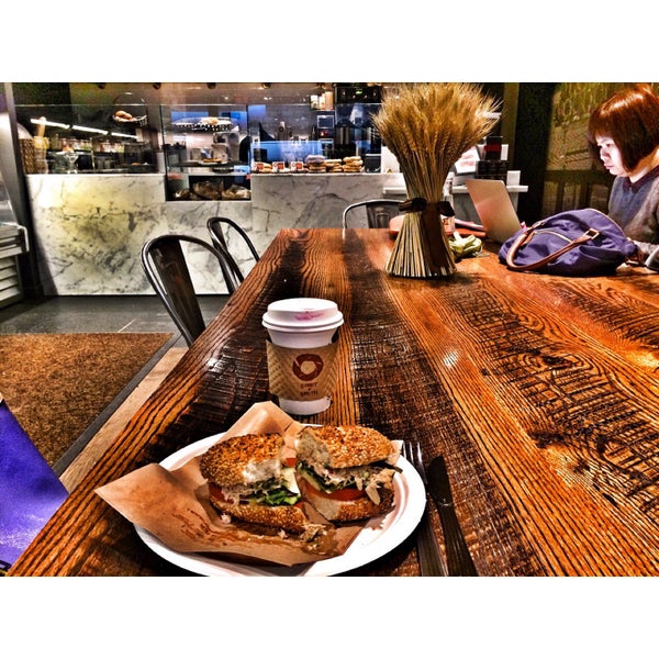 Photo taken at Simit + Smith - Midtown by Seher B. on 3/31/2015