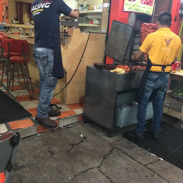 Taqueria El Gavilan Restaurante de tacos