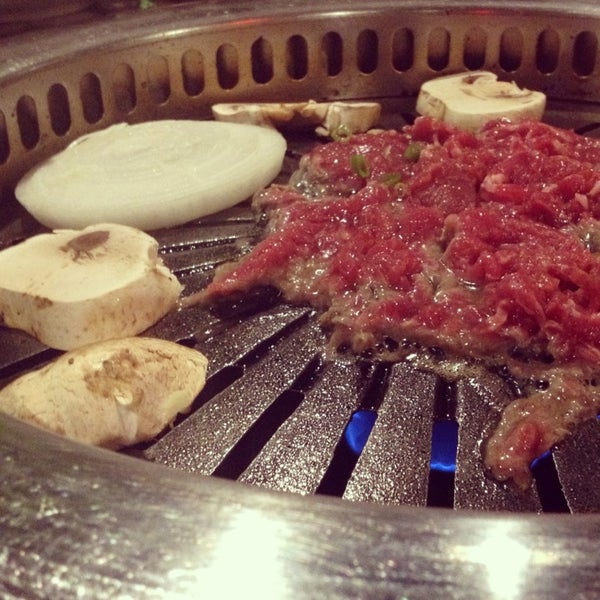 Foto tirada no(a) Ssambap Korean BBQ por Tantalizea L. em 8/24/2013