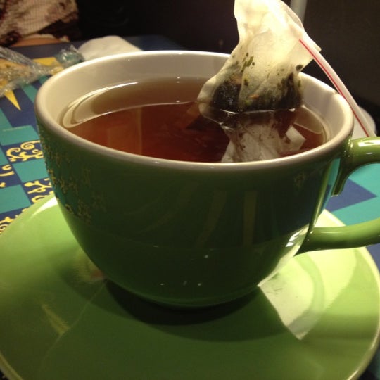 รูปภาพถ่ายที่ Soho Tea &amp; Coffee โดย Nia M. เมื่อ 10/14/2012