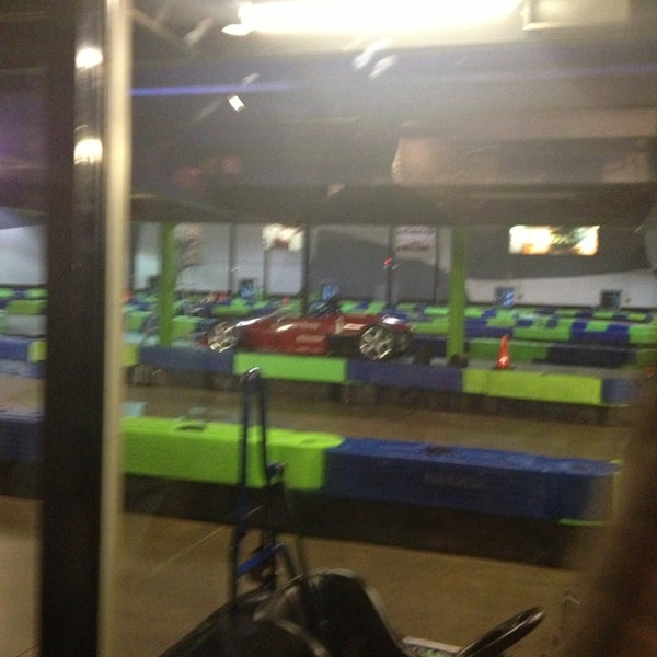 7/12/2013에 Matt C.님이 Andretti Indoor Karting &amp; Games Roswell에서 찍은 사진