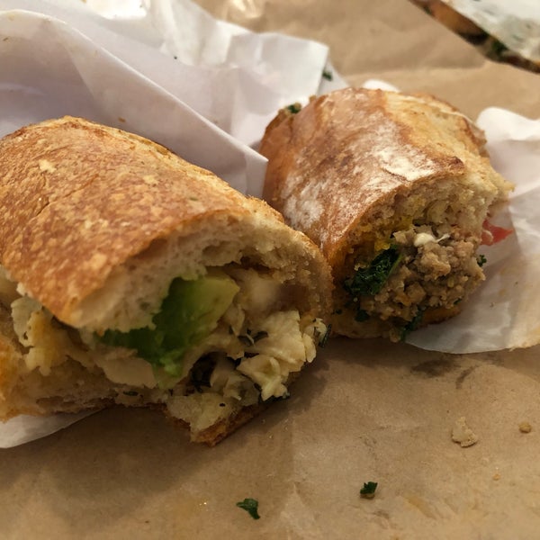 Foto tirada no(a) City Sandwich por Kelly C. em 6/9/2019