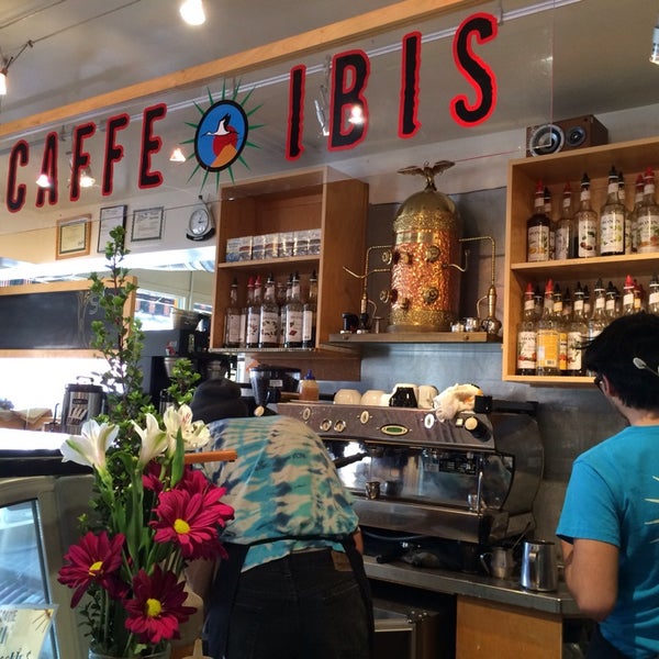 Photo prise au Caffe Ibis par Cindy E. le3/16/2014