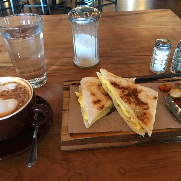 Photo taken at Detour Coffee by Ayah . on 3/31/2018
