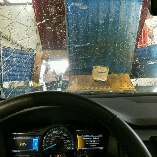 Red Carpet Car Wash Car Wash and Detail in Fresno