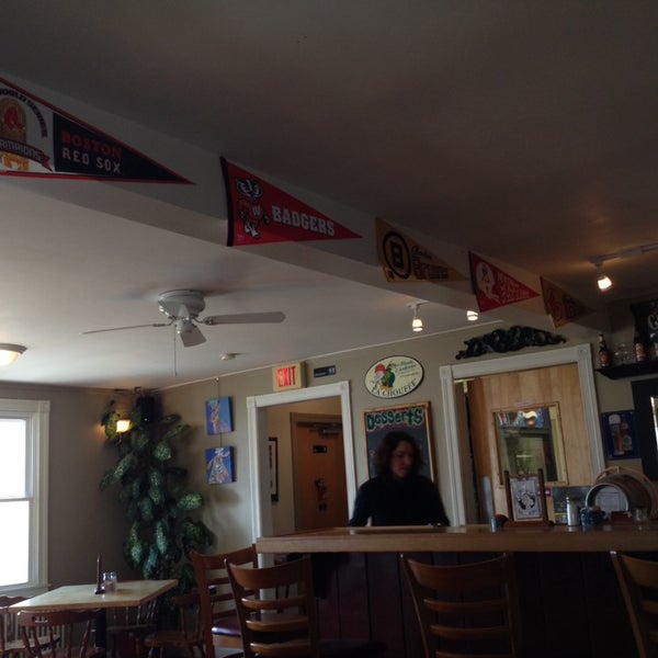 The Badger Cafe and Pub 289 Common Rd