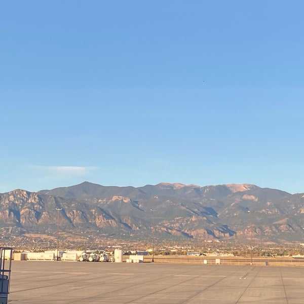 Снимок сделан в Colorado Springs Airport пользователем Shawn M. 10/30/2021