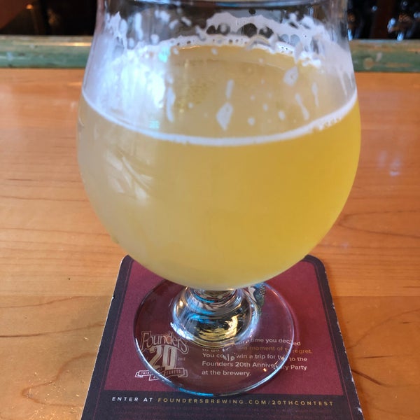 Photo taken at Brazil Craft Beer &amp; Wine Lounge by Larry K. on 2/28/2018