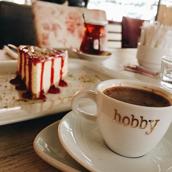 Foto tirada no(a) Hobby Cafe por Sevil I. em 12/23/2016