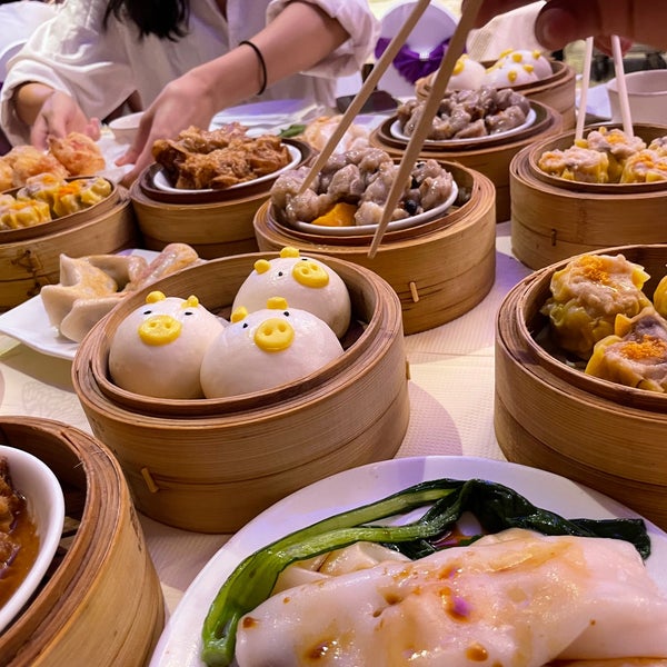 6/26/2022 tarihinde Brian C.ziyaretçi tarafından Golden Unicorn Restaurant 麒麟金閣'de çekilen fotoğraf