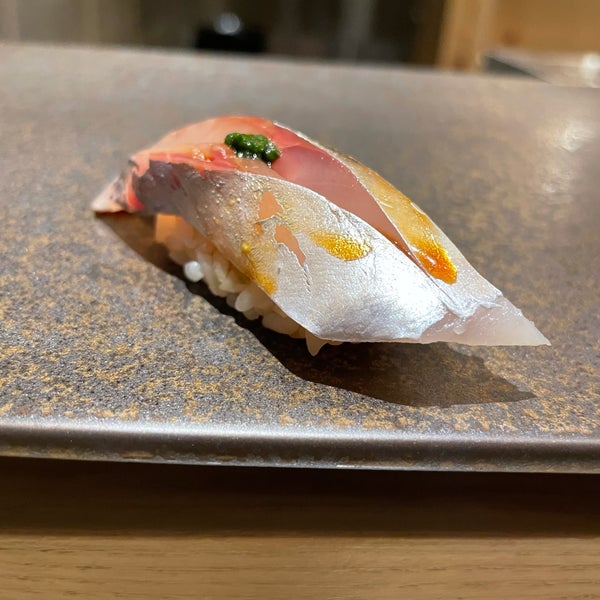 Foto tirada no(a) sushi AMANE por Brian C. em 12/2/2021