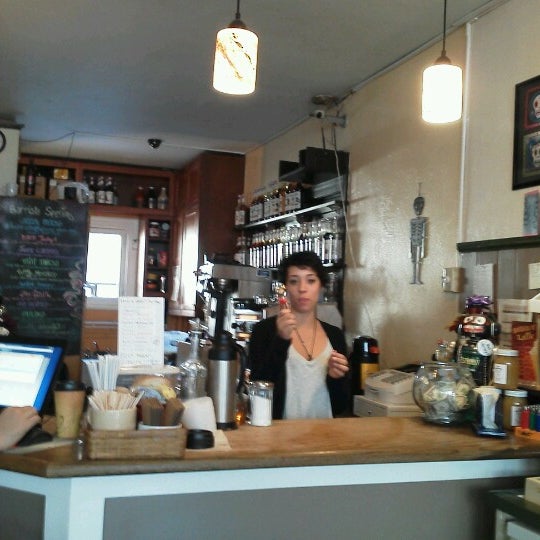 1/6/2013 tarihinde Drew S.ziyaretçi tarafından Fenn&#39;s Coffee'de çekilen fotoğraf