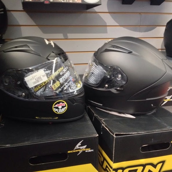 Scorpion EXO-R2000 full face motorcycle helmets are now in stock at SF Moto!