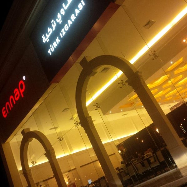 Foto tirada no(a) Ennap Restaurant مطعم عناب por !  #Muhannad A. em 3/30/2014