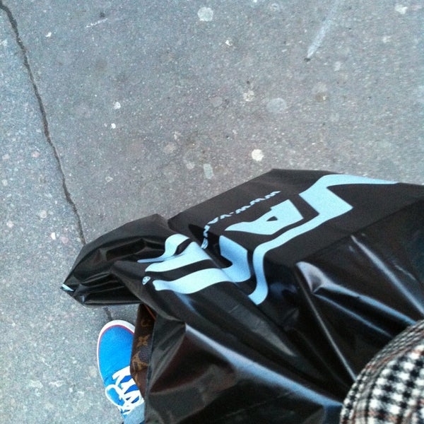 magasin vans paris chatelet