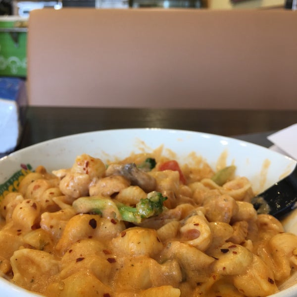 Das Foto wurde bei Broccoli Pizza &amp; Pasta / مطعم بروكلي بيتزا وباستا von Ali am 9/11/2018 aufgenommen
