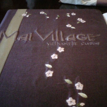 รูปภาพถ่ายที่ Mai Village โดย Kelsey B. เมื่อ 10/6/2012