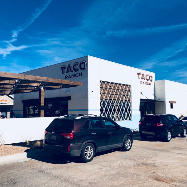 รูปภาพถ่ายที่ Taco Ranch โดย Morgan S. เมื่อ 1/25/2018