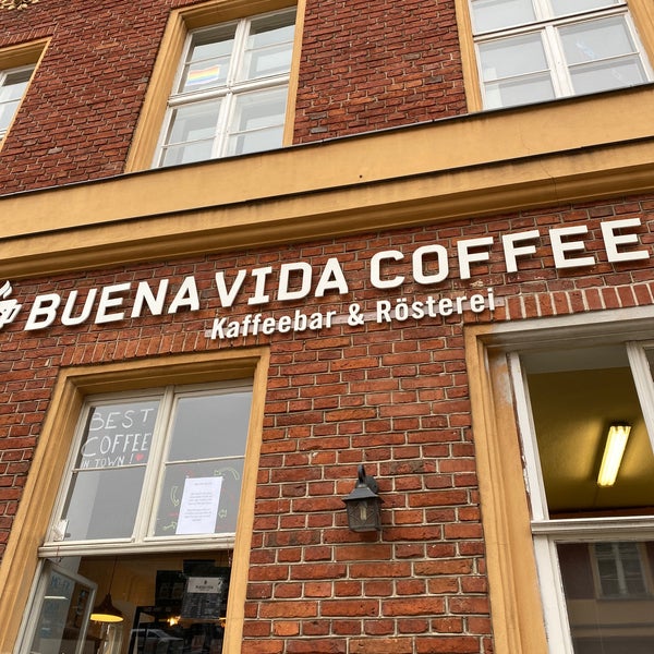 Foto tirada no(a) Buena Vida Coffee Club por Aaron W. em 9/21/2021