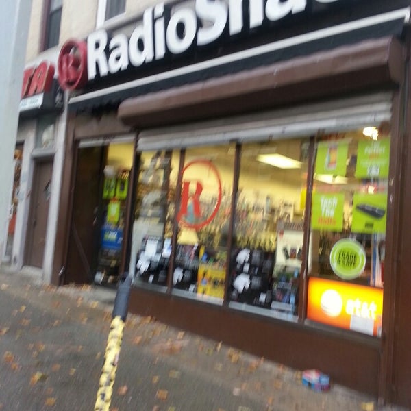 RadioShack (Now Closed) Electronics Store in Brooklyn