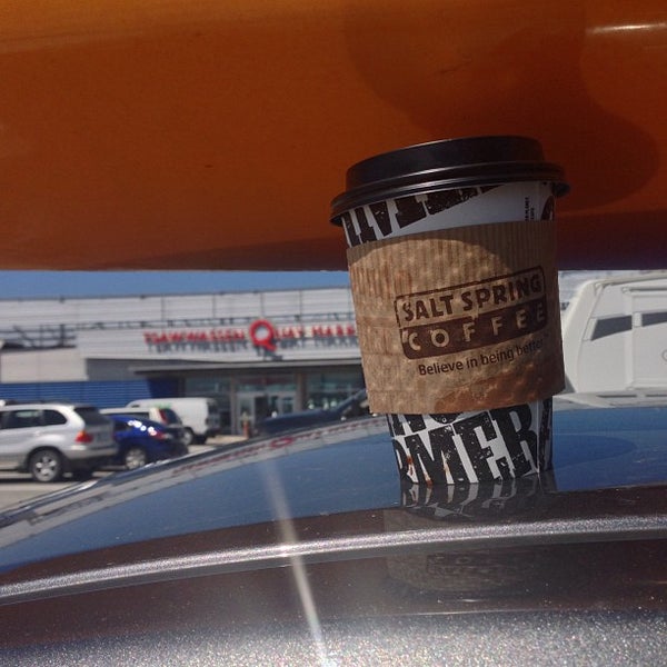 Foto scattata a Salt Spring Coffee - Tsawwassen Ferry Terminal da Steve T. il 7/21/2013