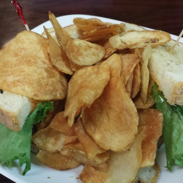 The fried green tomato BLT with the homemade pimento cheese has to be one of the best sandwiches I have ever eaten. The cake was great too and I had wonderful service. Prices were reasonable too!
