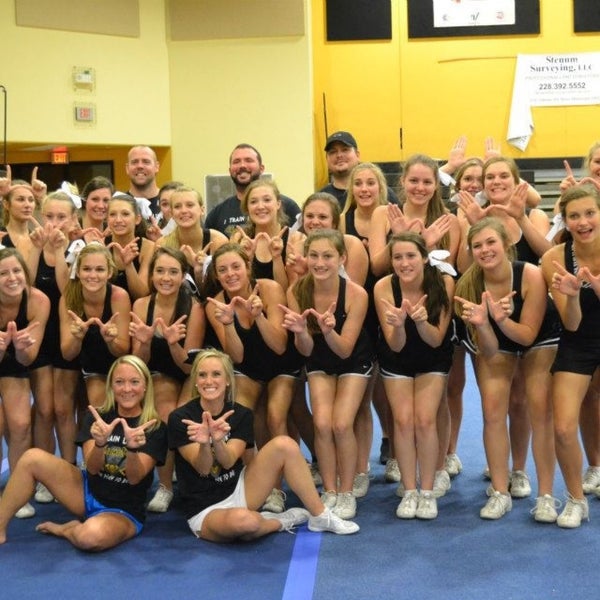 D'Iberville High School - High School