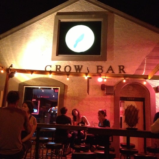 Foto tirada no(a) Crow Bar por Winery E. em 6/4/2013