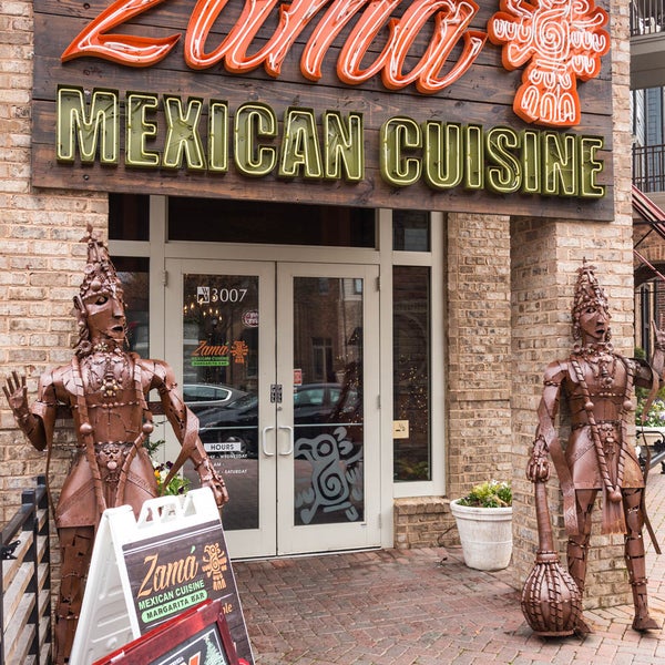Das Foto wurde bei Zama Mexican Cuisine &amp; Margarita Bar von Zama Mexican Cuisine &amp; Margarita Bar am 1/11/2017 aufgenommen