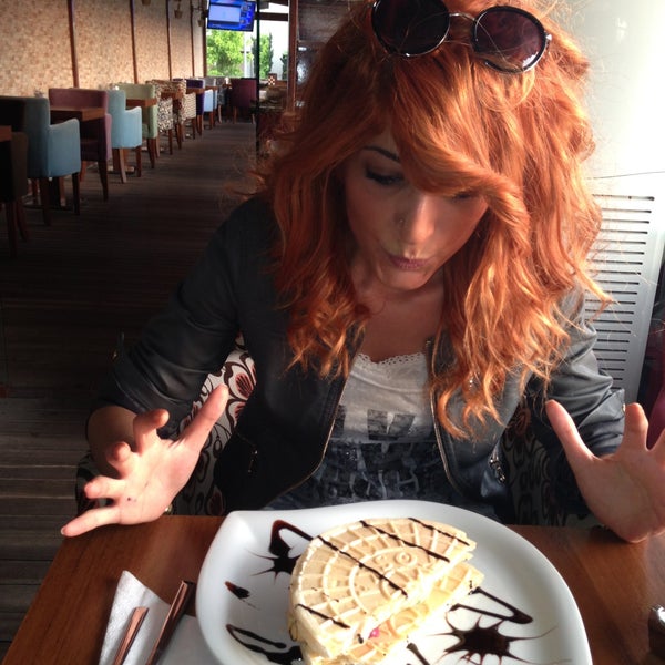 5/13/2013にNuray K.がGemini Cafe &amp; Restaurantで撮った写真
