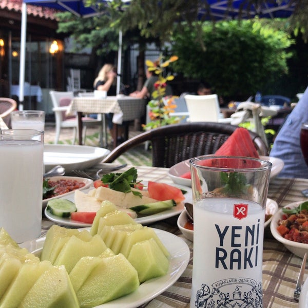 Photo taken at Safir Konak Hotel &amp; Restaurant by Mehmet T. on 6/6/2019