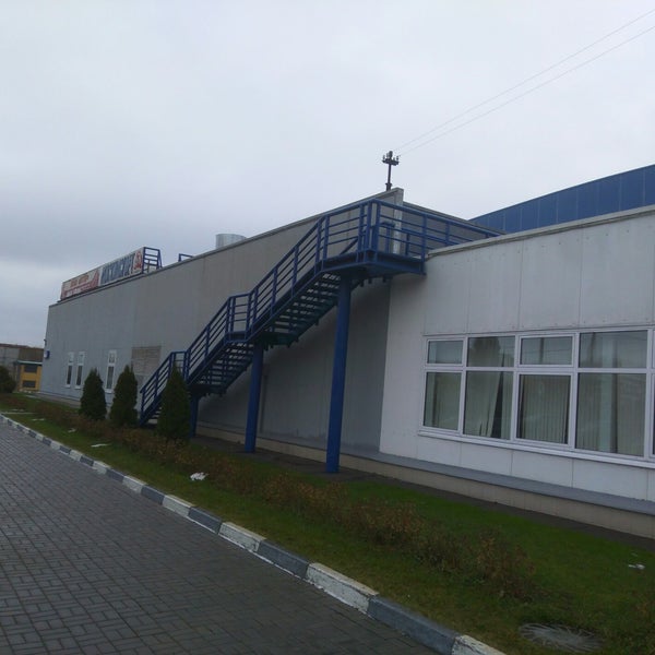 Ледовый дворец днепр. Дворец метеор. Дворец метеор. Дворец метеор. Ледовый дворец метеор в южном бутово.