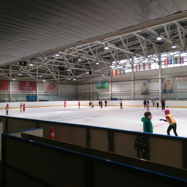 Ледовый дворец метеор. Ледовый дворец сш метеор. Дворец метеор. Красников метеор днепропетровск. Проект реконструкции стадиона метеор днепр.