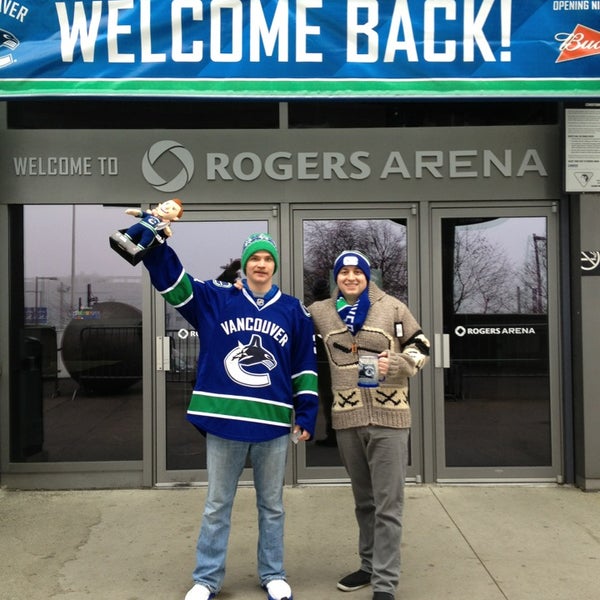 Photo taken at Canucks Team Store by Sara L. on 1/19/2013