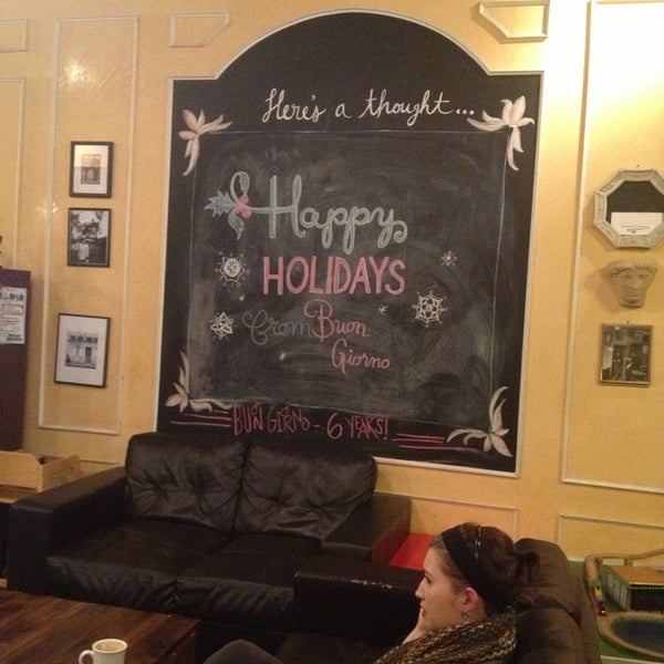 12/29/2012 tarihinde Taylor M.ziyaretçi tarafından Buon Giorno Coffee'de çekilen fotoğraf