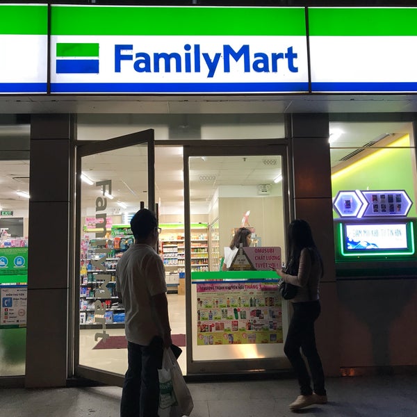 Family mart. Family Mart магазин. Family Mart Благовещенск. Family Mart Пхукет. Family Mart Нефтеюганск.