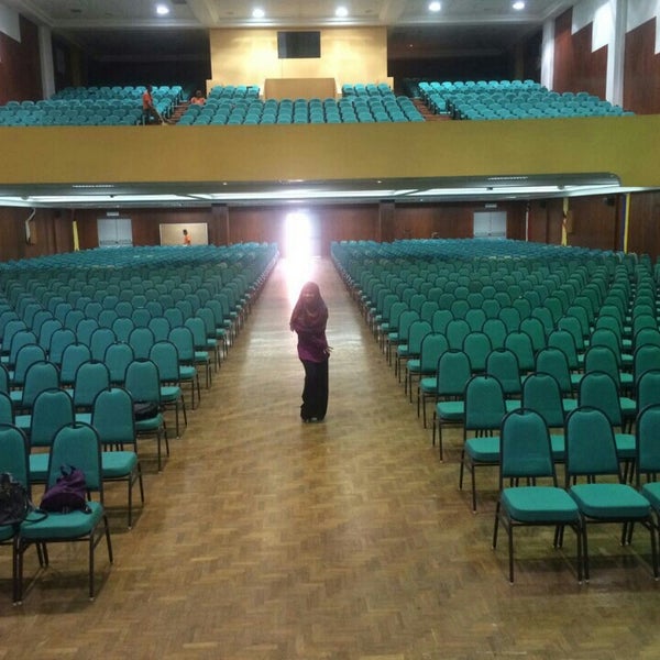 Tarc graduate with distinction image