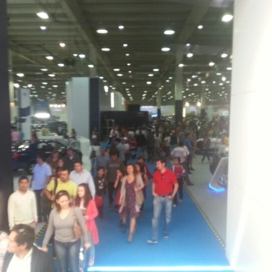 10/15/2012 tarihinde Patricio A.ziyaretçi tarafından Salón del Automóvil'de çekilen fotoğraf